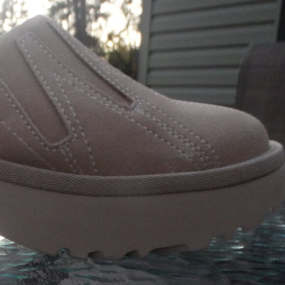 NEW no box UGG New Heights Sunwave Suede Clogs Size 7, Mustard Seed - Picture 8 of 8